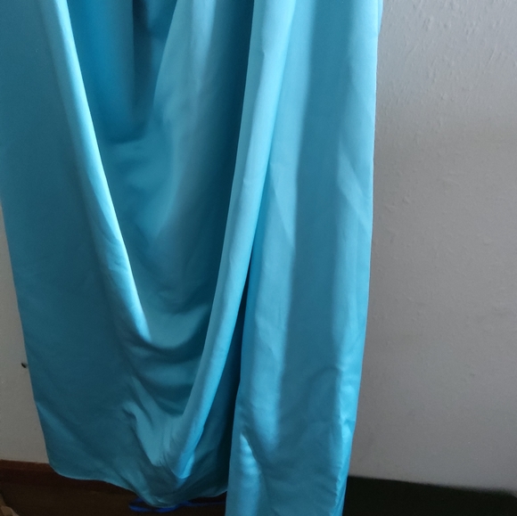 David's Bridal --- Formal gown New - Picture 5 of 7